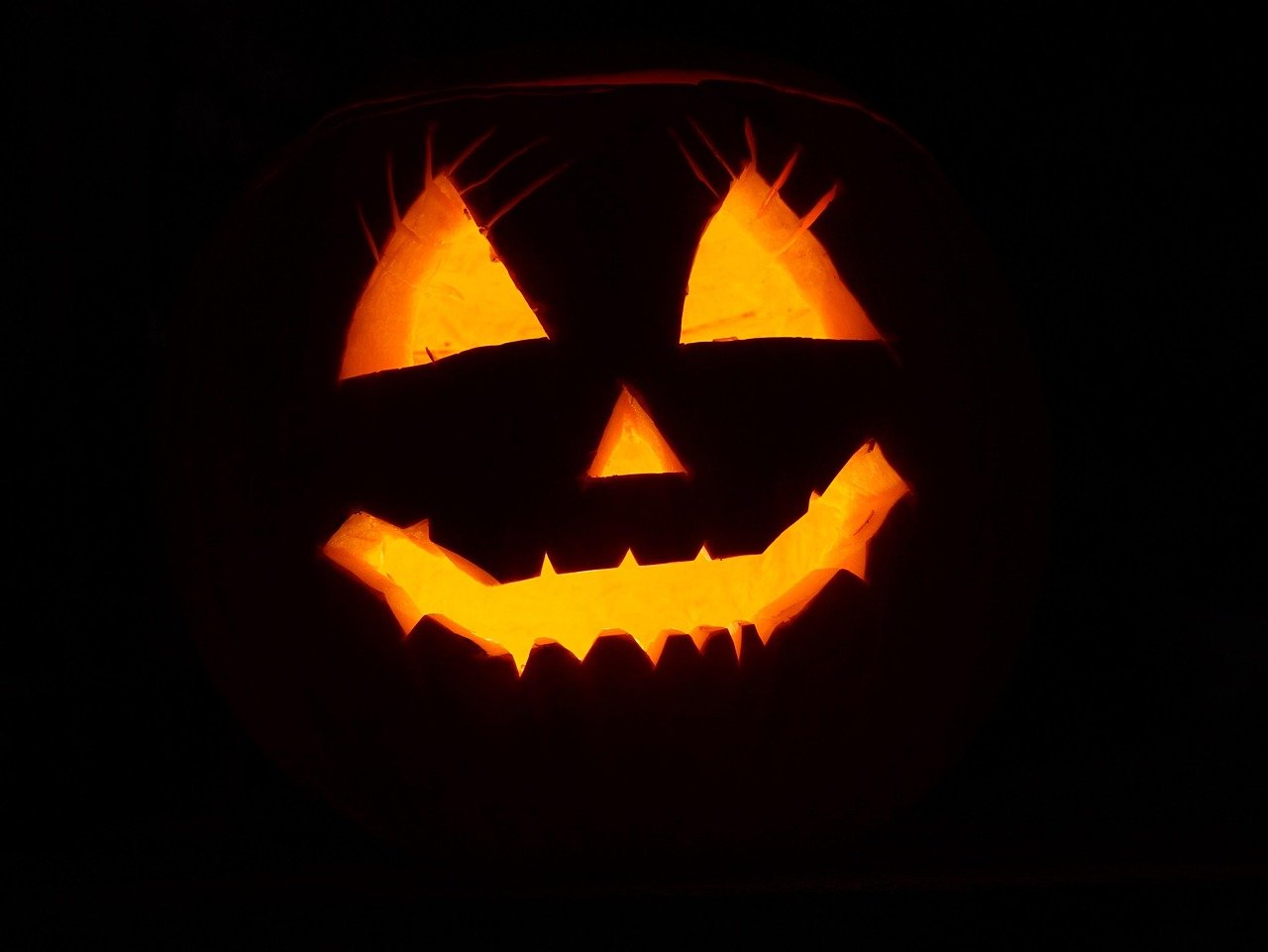 Halloween Deko Second Hand finden — woran es meistens liegt — Hero-Aufnahme